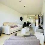 3096 Terrazas De Campoamor 公寓